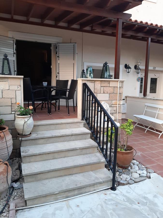 Limnaria Deluxe Maisonette Πάφος Εξωτερικό φωτογραφία